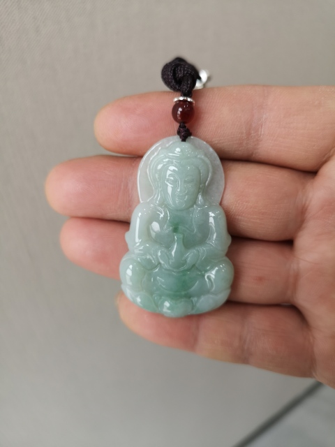 古玩玉器翡翠觀音拍賣,當前價格680元