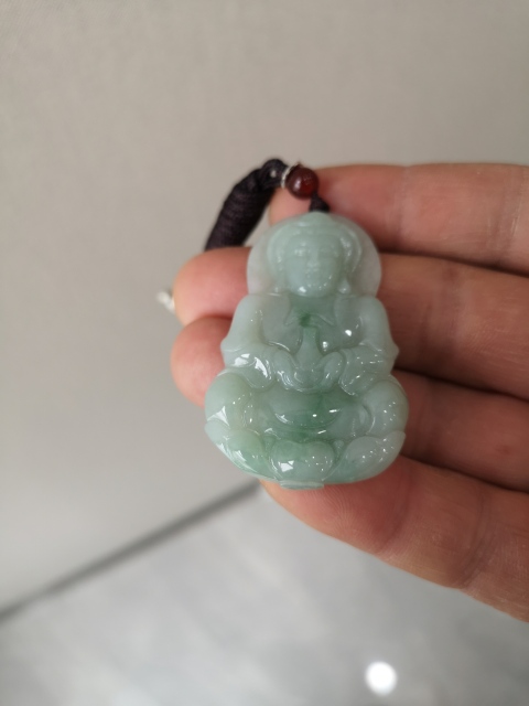 古玩玉器翡翠觀音拍賣,當前價格680元