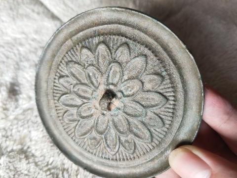 古玩銅器明代花卉紋鏡(已保真)拍賣，當前價格3500元