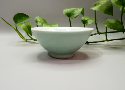 古玩陶瓷全品清中期豆青小茶碗拍賣，當前價格666元