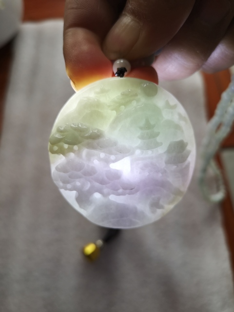 古玩玉器山水圓牌拍賣，當前價格850元