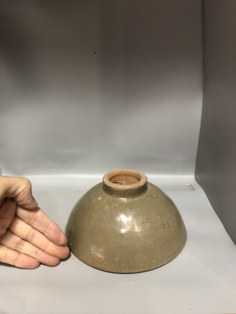 古玩陶瓷元代龍泉窯青釉碗拍賣，當前價格999元