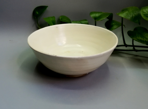 古玩陶瓷精美少見元代奶白釉碗拍賣，當前價格999元