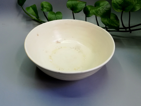 古玩陶瓷精美少見元代奶白釉碗拍賣，當前價格999元