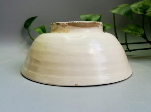 古玩陶瓷精美少見元代奶白釉碗拍賣，當前價格999元