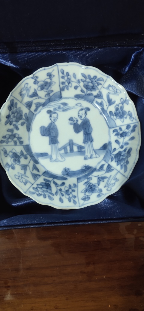 古玩陶瓷跳刀痕康熙青花二喬圖花口盤拍賣,當前價格7800元