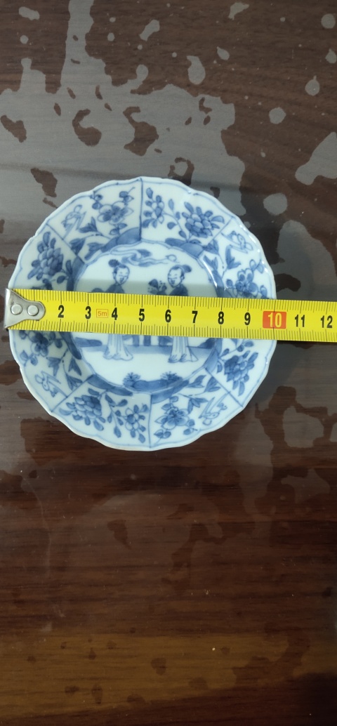 古玩陶瓷跳刀痕康熙青花二喬圖花口盤拍賣,當前價格7800元