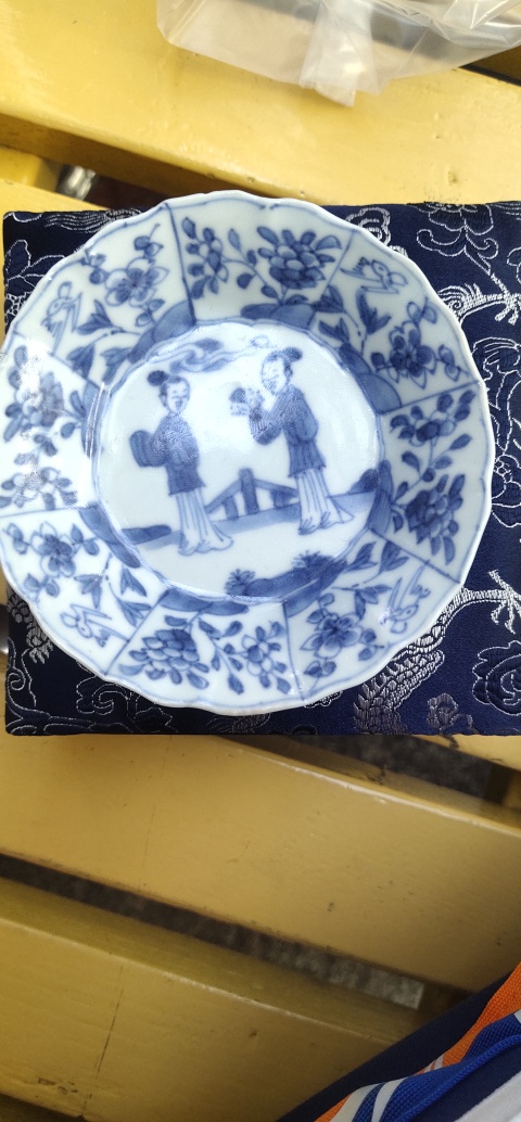 古玩陶瓷跳刀痕康熙青花二喬圖花口盤拍賣,當前價格7800元