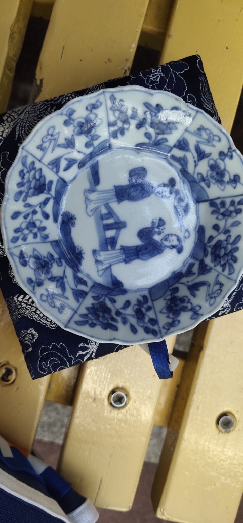 古玩陶瓷跳刀痕康熙青花二喬圖花口盤拍賣,當前價格7800元