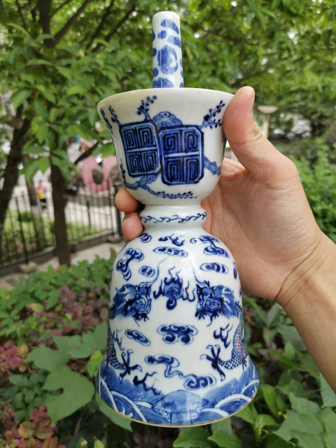 古玩陶瓷【*2386】清中期 青花江崖海水二龍戲珠油燈拍賣,當(dāng)前價格15000元