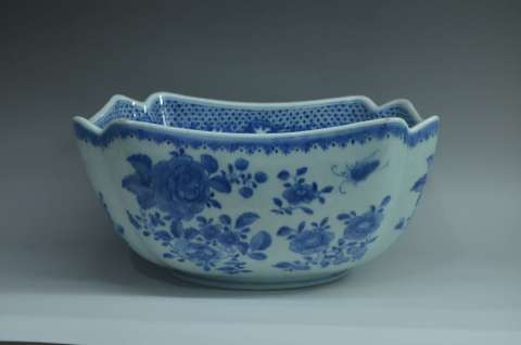 古玩陶瓷【乾隆精品】清乾隆四方倭角四方升斗拍賣，當前價格11900元