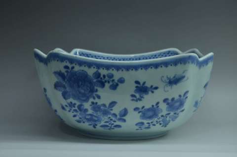 古玩陶瓷【乾隆精品】清乾隆四方倭角四方升斗拍賣，當前價格11900元
