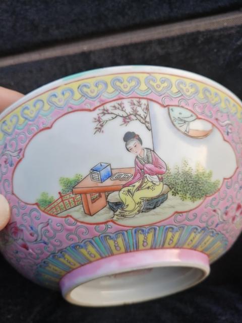 古玩陶瓷粉彩碗拍賣,當(dāng)前價(jià)格1399元
