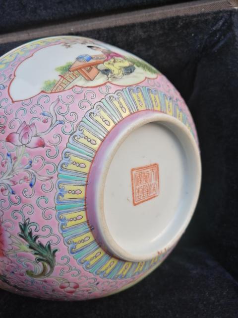 古玩陶瓷粉彩碗拍賣,當(dāng)前價(jià)格1399元