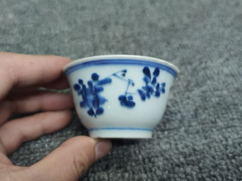 古玩陶瓷康熙花卉紋青花杯盤拍賣，當前價格999元