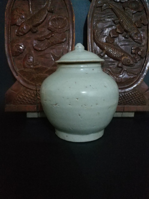 古玩陶瓷明萬歷甜白釉罐拍賣,當前價格1140元