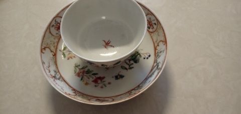 古玩陶瓷花卉紋彩繪杯盤拍賣，當前價格1999元