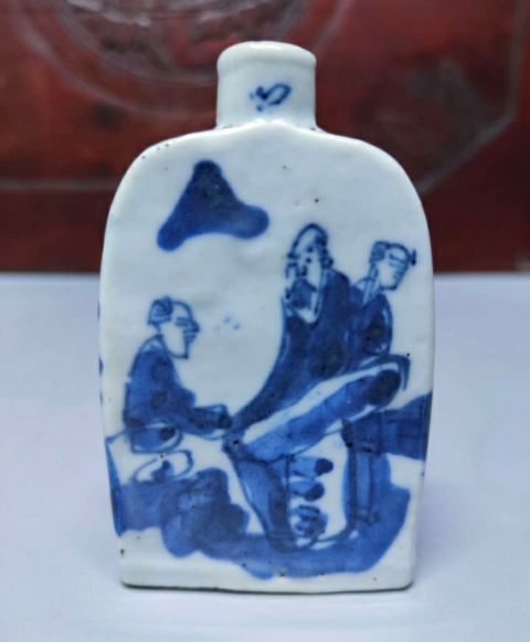 古玩陶瓷人物紋青花鼻煙壺拍賣,當前價格1898元