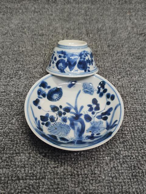 古玩陶瓷康熙花卉紋青花杯盤拍賣，當前價格1999元