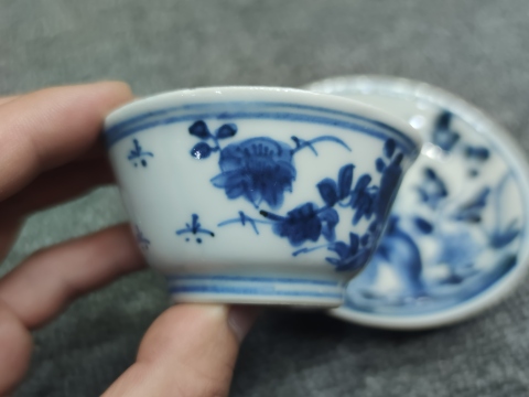 古玩陶瓷康熙花卉紋青花杯盤拍賣，當前價格1999元