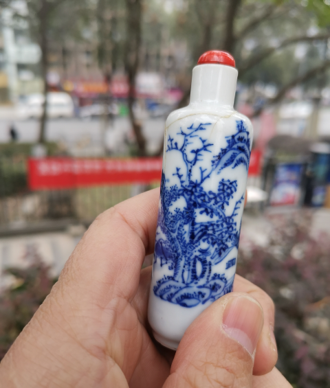 古玩陶瓷【3748】清康熙 青花通景山水高士圖鼻煙壺拍賣,當前價格2680元