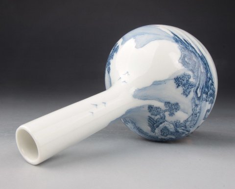 古玩陶瓷【*3891】567  藍料彩通景山水紋長頸瓶拍賣，當前價格3500元