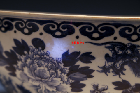 古玩陶瓷超大 清中晚·青花穿花龍紋大碗拍賣,當前價格15000元