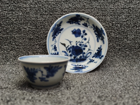 古玩陶瓷康熙花卉紋青花杯盤拍賣,當前價格1999元