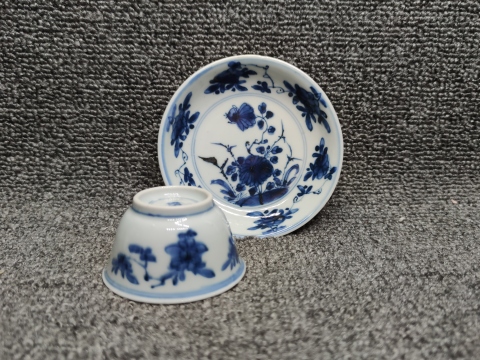 古玩陶瓷康熙花卉紋青花杯盤拍賣,當前價格1999元