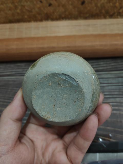 古玩陶瓷越窯 青釉臥足杯拍賣，當(dāng)前價格999元