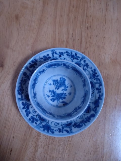 古玩陶瓷康熙青花花卉紋杯碟一套拍賣，當前價格1999元