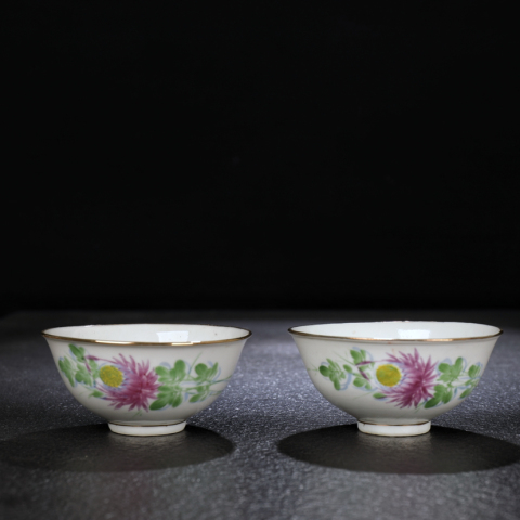 古玩陶瓷民國-粉彩花卉碗一對拍賣，當前價格1380元