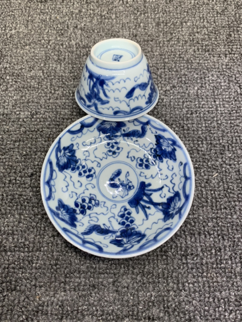 古玩陶瓷松鼠葡萄紋青花杯盤拍賣,當前價格5000元