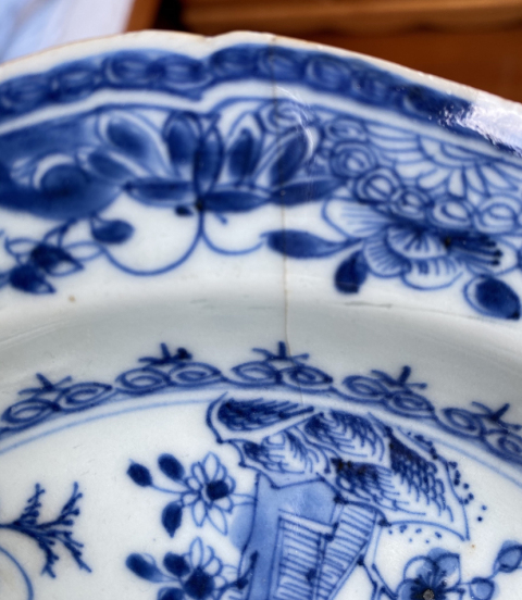 古玩陶瓷【乾隆】鳳求凰花鳥洞石紋青花盤拍賣，當前價格1999元