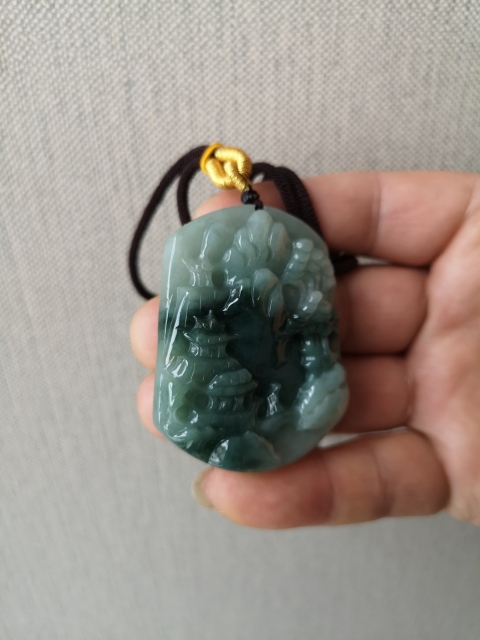 古玩玉器當代·翡翠山水掛牌真品鑒賞圖
