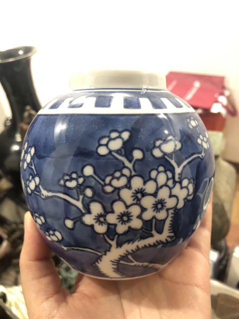 古玩陶瓷青花留白梅紋蓋罐拍賣，當前價格600元