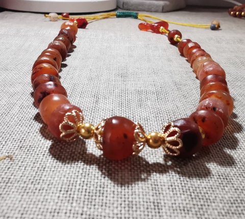 古玩玉器特價，千年瑪瑙一條拍賣，當前價格399元