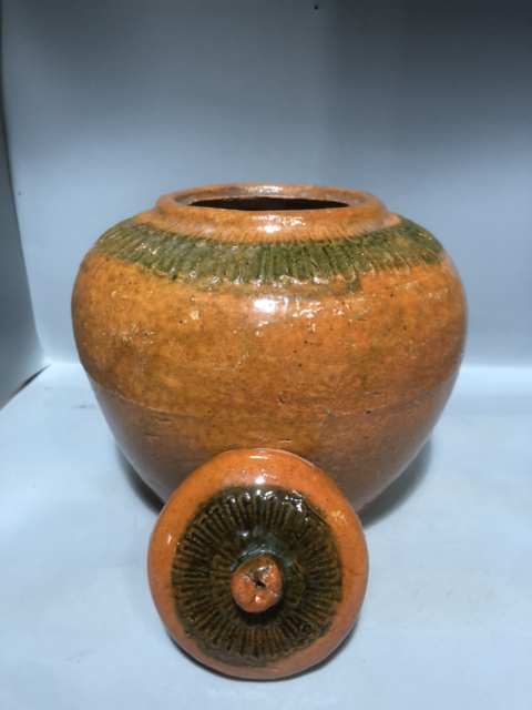 古玩陶瓷明末黃釉蓋罐拍賣，當前價格2999元