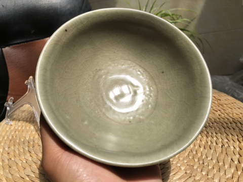 古玩陶瓷明代美開片青釉碗拍賣,當前價格999元