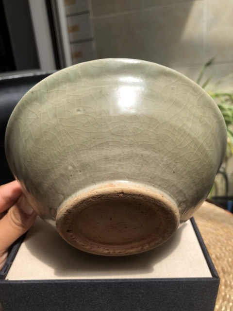 古玩陶瓷明代美開片青釉碗拍賣,當前價格999元