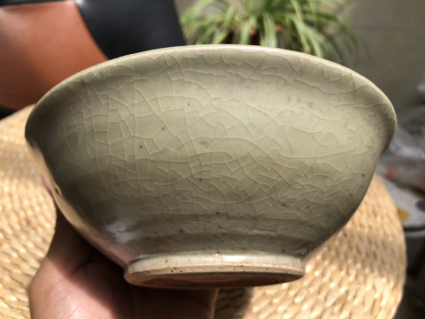 古玩陶瓷明代美開片青釉碗拍賣,當前價格999元