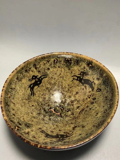 古玩陶瓷吉州窯貼花鹿紋盞拍賣，當前價格8888元