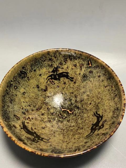 古玩陶瓷吉州窯貼花鹿紋盞拍賣，當前價格8888元