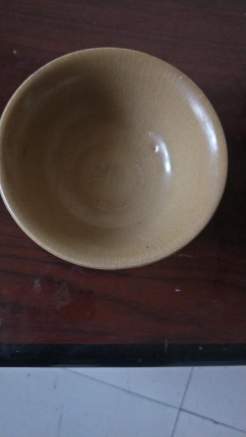 古玩陶瓷精品.元代米黃釉龍泉碗拍賣，當前價格2999元