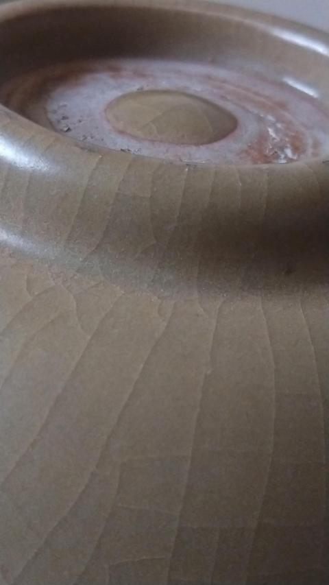 古玩陶瓷精品.元代米黃釉龍泉碗拍賣，當前價格2999元