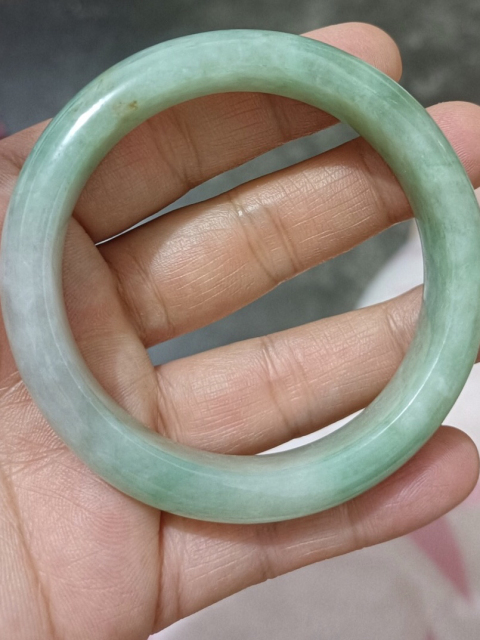 古玩玉器老翡翠手鐲拍賣，當前價格3999元