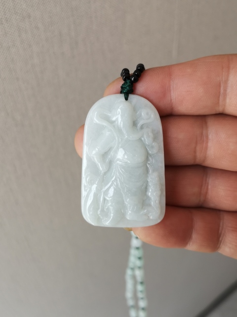 古玩玉器翡翠關(guān)公拍賣，當(dāng)前價格398元