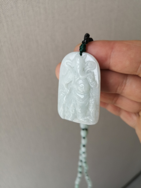 古玩玉器翡翠關(guān)公拍賣，當(dāng)前價格398元