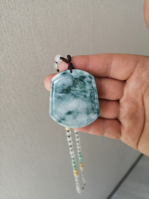 古玩玉器翡翠山水牌拍賣，當前價格550元