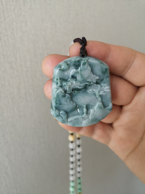 古玩玉器翡翠山水牌拍賣，當前價格550元